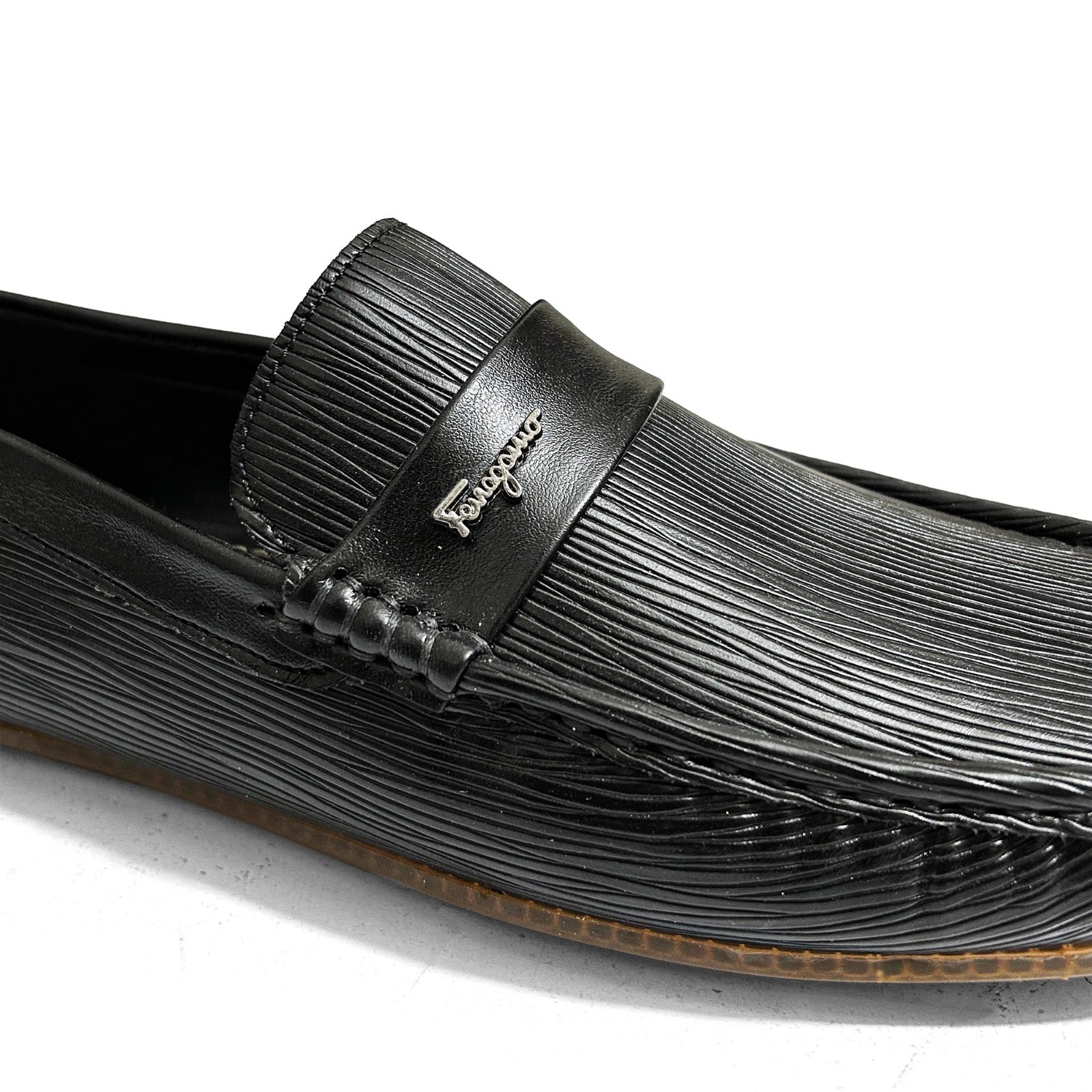 BLACK TEXTURED LOAFERS