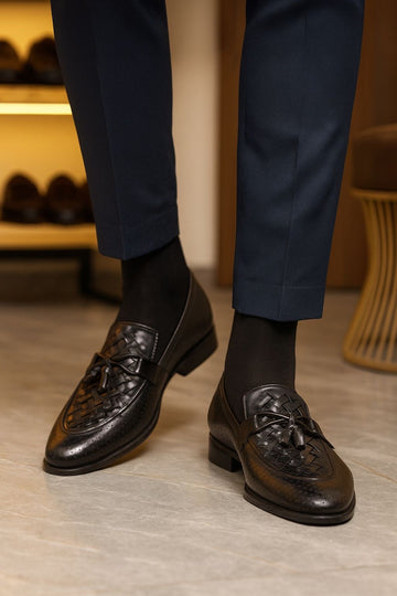 BRAIDED TASSEL BLACK