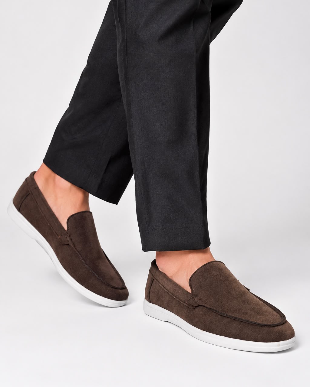 BROWN - 0573
